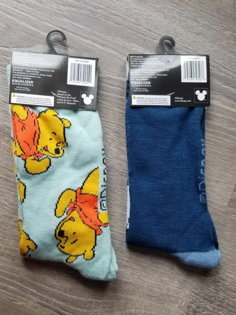Disney Winnie the Pooh/Eeyore 2-Pair Adult Novelty Crew Socks
